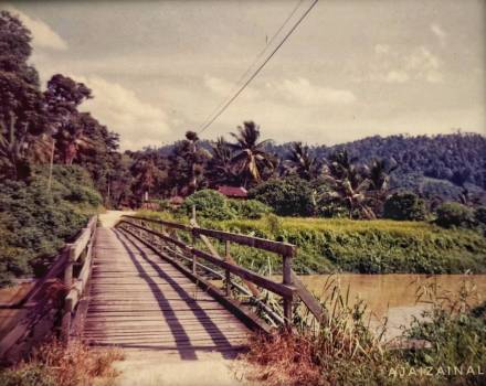 Jambatan lama Sungai Buah, 1986 Jambatan lama Sungai Buah, 1986