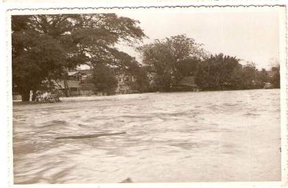 Side view of "Sea Yea" Temple, the flooded front portion is now the Hockkien Temple.
