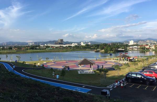Only mining pool left in Kajang (at Sungai Chua) converted into a recreational park