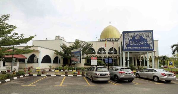 MASJID Teras Jernang di Bangi. - Foto Saifullizan Tamadi
