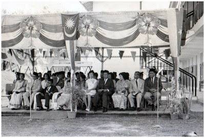 rasmi16.jpg